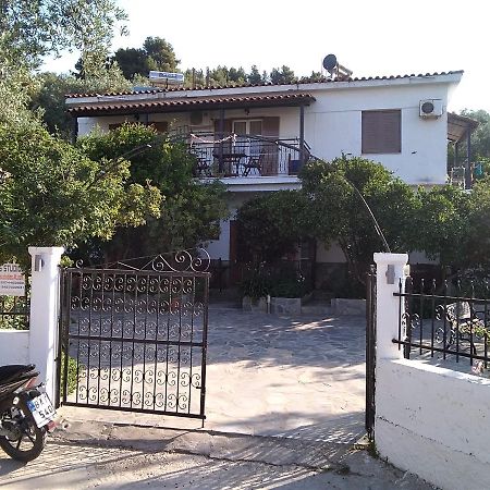 מגלי אמוס Stelios Studios מראה חיצוני תמונה