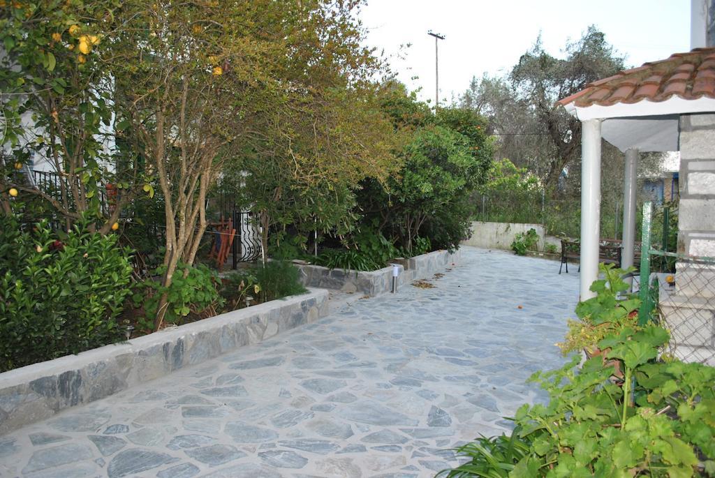 מגלי אמוס Stelios Studios מראה חיצוני תמונה